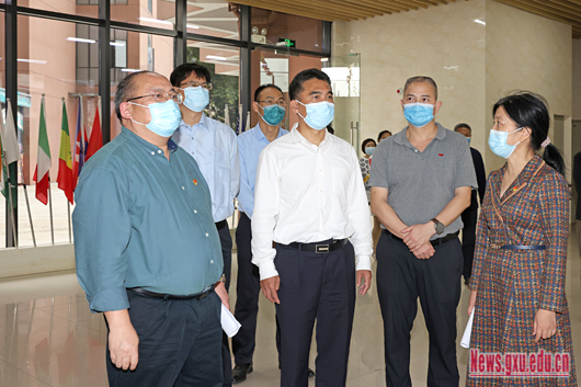 https://news.gxu.edu.cn/__local/6/6F/EE/A9321D973253BF8FDF6E22A14AA_AB47C4A7_35525.jpg https://news.gxu.edu.cn/__local/6/6F/EE/A9321D973253BF8FDF6E22A14AA_AB47C4A7_35525.jpg